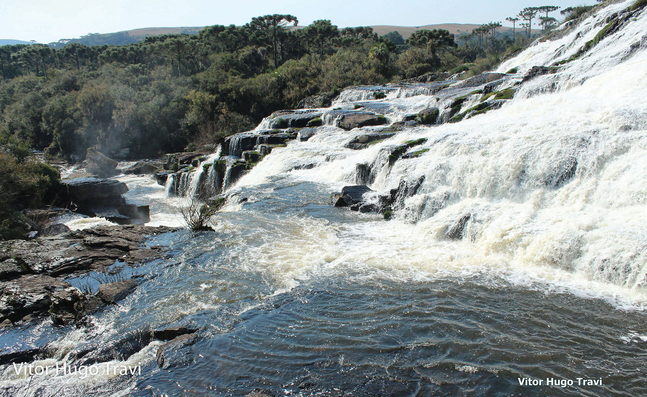 cascata-do-passo-do-s-em-jaquirana-gua-abundante-e-mal-tratada.jpg